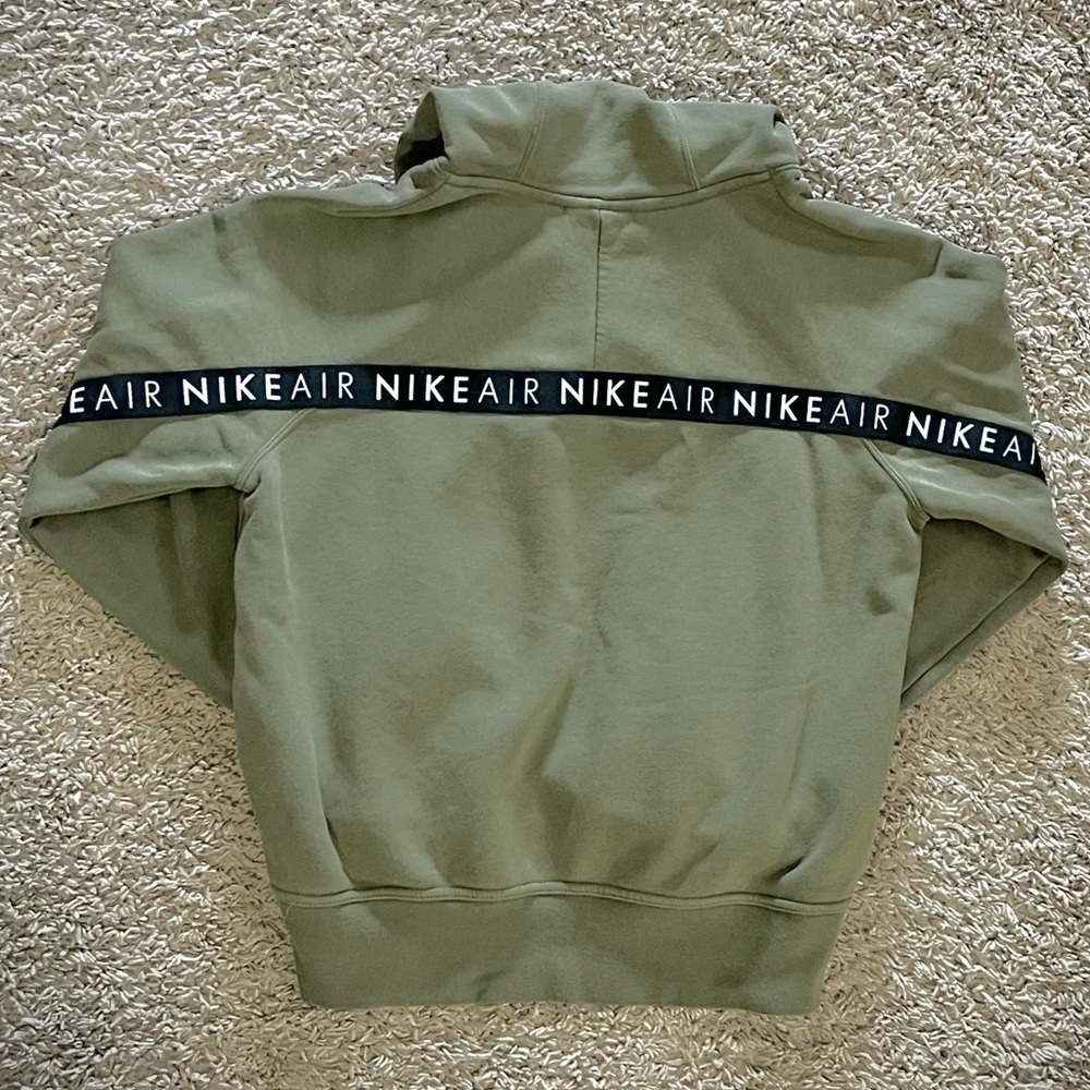NIKE Graphic Pullover Hoodie